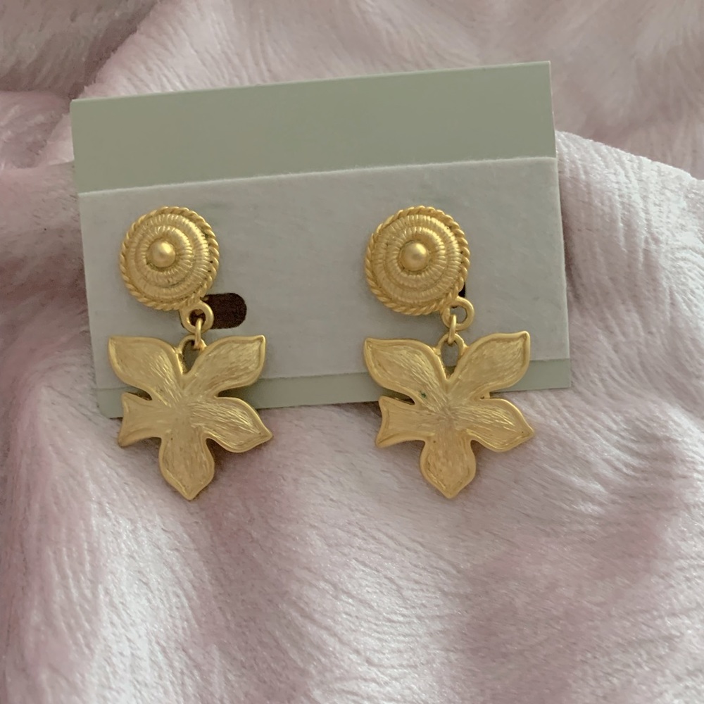 Gold plated clip earrings
